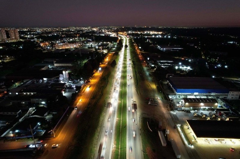 Iluminação Autopista Planalto Sul